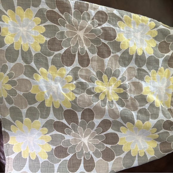 Women’s Garage Top and Loft (I think) skirt.  I loved the skirt just too small! - Picture 5 of 6